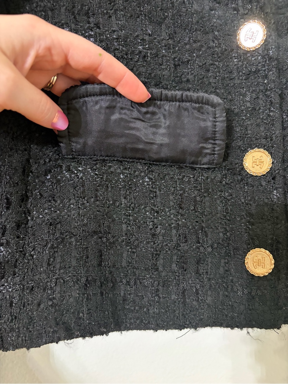 LANCY Black Cropped Bouclé Tweed Jacket Wool Blend Gold Buttons- Fits US S (4/6) - Picture 5 of 7